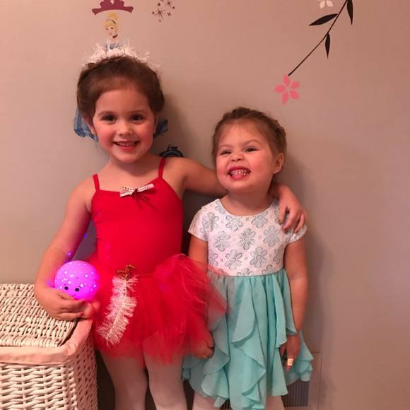 Meet your Posher, Mindy - Picture 1 of 1